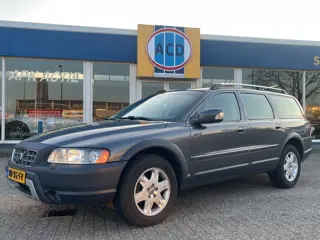 Volvo XC70 2.5 T Aut. Momentum | Orig. NL | 4WD |