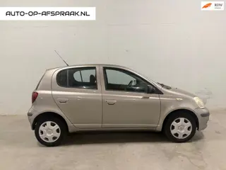 Toyota Yaris 1.0 VVT-i Terra 5drs. APK NAP