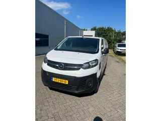 Opel Vivaro-e L3H1 Edition 75 kWh Schade Auto wel rijbaar