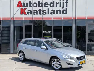 Volvo V60 2.4 D6 AWD Plug-In Hybrid Summum - Schuifdak - Memory - Camera - Nette Auto !
