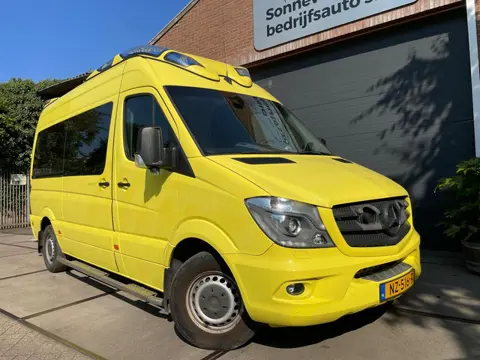Mercedes-Benz Sprinter 319CDI Ambulance L2/H2, automaat, luchtvering
