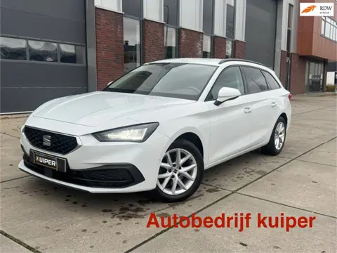 Seat Leon Sportstourer 1.5 eTSI Style Business Intense DH onderhouden