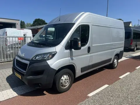 Peugeot Boxer 2.2 BlueHDi 120kw 165 L2H2 Premium navi klima airco euro6