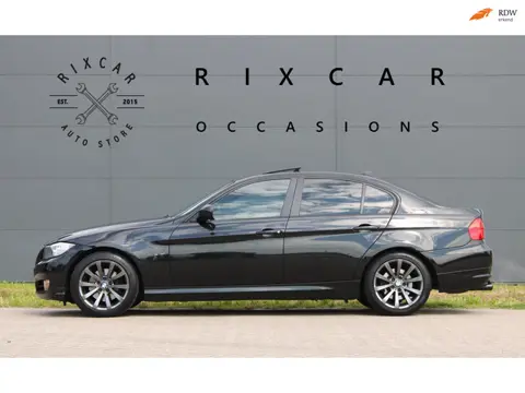 BMW 3-serie 325i LCI HighExecutive Schuifdak Automaat Trekhaak Leder !!NIEUWBINNEN!!
