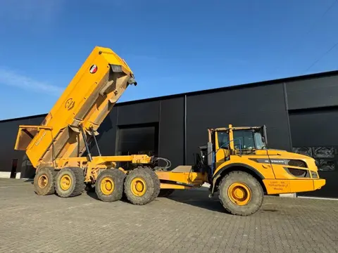 Volvo A30G Met Beco Maxxim 600 oplegger TOP CONDITION !