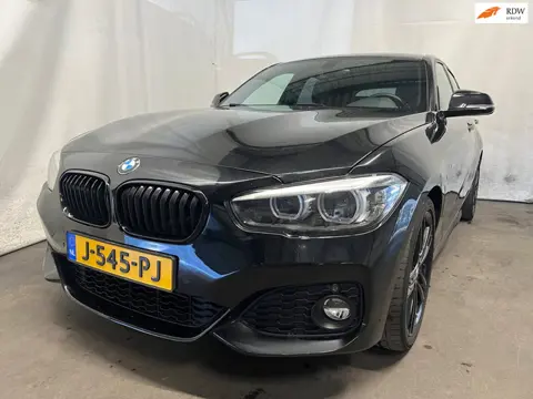 BMW 1-serie 118i Edition M Sport Shadow High Executive - Schade