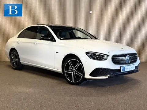 Mercedes-Benz E-Klasse 300e 4 Matic Avantgarde-PANORAMA-NIGHT-WIDESCREEN-CAMERA-SPOORPAKKET-COMPLEET