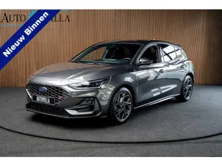 Ford Focus 2.3 EcoBoost ST PERFORMANCE LED-Matrix - AGR PERFORMACE Stoelen - Driver assistance pakke