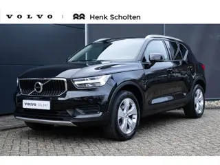 Volvo XC40 1.5 T3 Momentum Pro | Panoramisch Schuif-/Kanteldak | Verwarmde voorruit | Elektrische ac