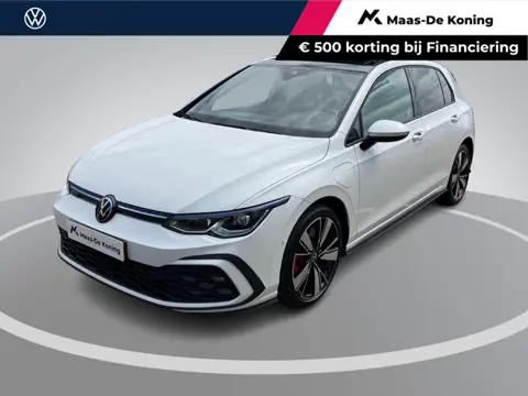 Volkswagen Golf 1.4eHybrid 180kW/245PK GTE · Panoramadak · Navigatie · Apple/Android Car Play