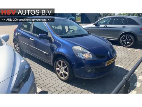 Renault Clio 1.6-16V Dynamique Luxe airco panodak org NL