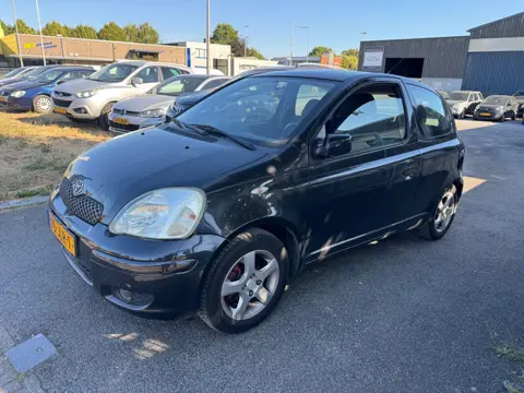 Toyota Yaris 1.3-16V VVT-i Luna