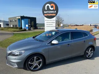 Volvo V40 | 2014 | 2.0 D4 R-Design Business | APK