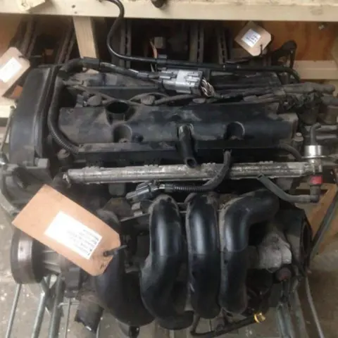 Ford Focus 2004 1.6 16v Motorblok Code: FYDA (153.306 km)