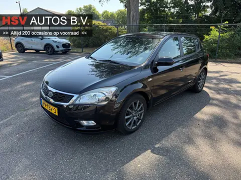 Kia Cee'd 1.4 CVVT Seven navi LM 4-deurs org NL