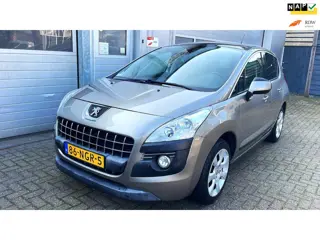 Peugeot 3008 1.6 VTi ST 2010-Panorama-Navi-Clima-Cruise-APK