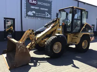 Caterpillar 908 (bj 2000)