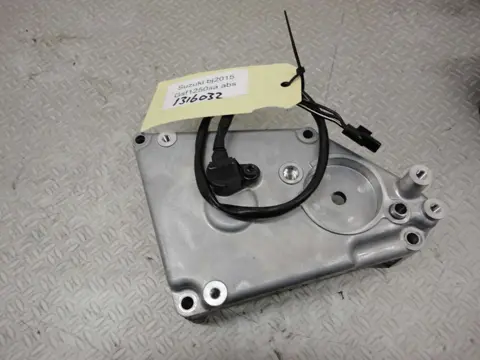 MOTORBLOKDEKSEL VOORTANDWIEL Suzuki GSF 1250 Bandit 2007 -