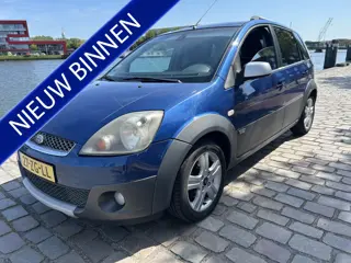 Ford Fiesta 1.4-16V Crossroad airco apk keurige auto