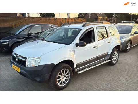 Dacia Duster 1.6 Lauréate 2wd AIRCO (komt binnen)
