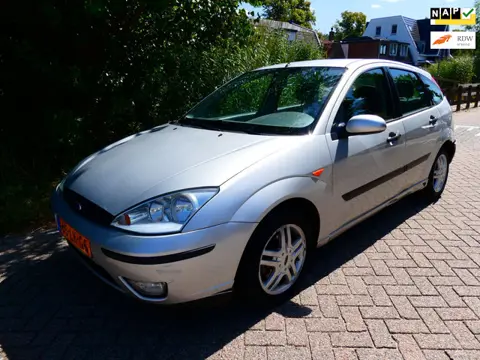 Ford Focus 1.6-16V Automaat Airco 5-deurs EXPORT HANDEL ZO MEENEMEN
