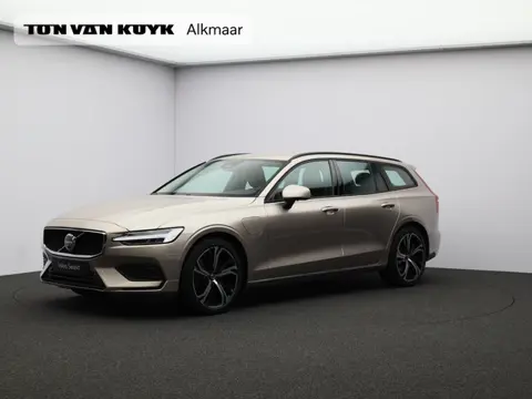 Volvo V60 T6 350PK Plug-in hybrid AWD Core Business Ed. / Stoel-, stuurwiel- & achterbankverwarming 