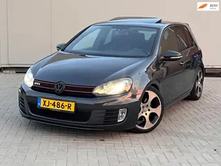 Volkswagen Golf 2.0 GTI DSG AUTOMAAT PANO SCHUIFDAK BOMVOL LED AIRCO IJSKOUD RIJD ALS NIEUW!