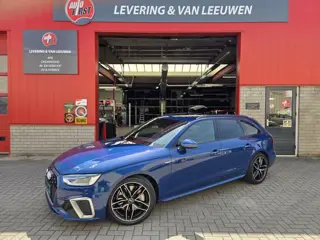 Audi A4 Avant 45 TFSI quattro Advanced Edition S-Line/ Navigatie/ schuifdak/ Parkeersensoren voor en