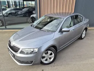 Skoda Octavia 1.2 TSI Greentech Elegance Automaat | Clima | Cruise | Bi-xenon | Trekhaak