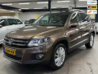 Volkswagen Tiguan 2.0 TSI Sport&Style 4Motion panorama dak leer stoelverwarming xenon led navi trekh