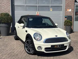 MINI Cabrio 1.6 Cooper Cabrio. (bj 2009)