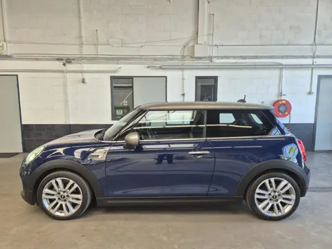 Mini 3-Deurs 1.5 Cooper Chili Serious Business Harman Kardon