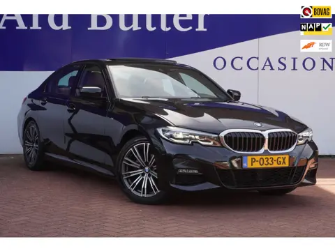 BMW 3-serie 318i Business Edition Plus M sport+Led+stoel-verw+Volleder+ORIG/M3-stoelen+schuifdak+Nav