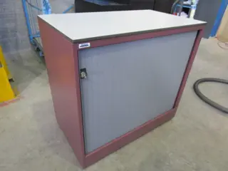 Roldeurkast 75x80x45cm. 3xvr.