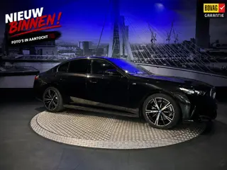 BMW 5-serie 530e M Sport*ComfStoelen*DrivAss+*Trekhaak*NLAuto*1Eig*
