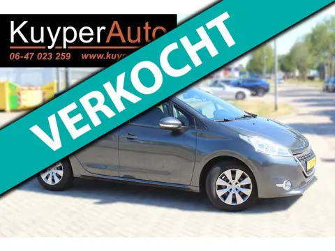 Peugeot 208 1.2 VTi Access MULTIMEDIA CLIMA TREKHAAK SENSOREN CRUISE