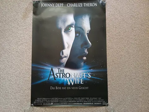 THE ASTRONAUT ' S WIFE filmposter.