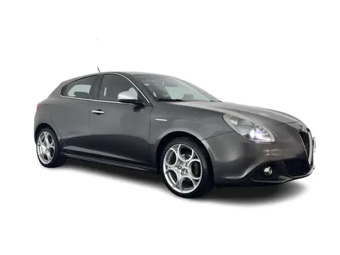 Alfa Romeo Giulietta 1.6 JTDm Distinctive *LEATHER | XENON | HEATED-SPORTSEATS | NAVI-FULLMAP | PRIV