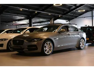 Jaguar XE 2.0 P300 AWD HSE |48.017km| PANORAMADAK UNIEK 300pk Leder/Navi/Virtual Cockpit