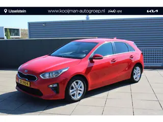 Kia Ceed 1.4 T-GDi DynamicPlusLine AUTOMAAT STOEL- STUURVERWARMING, EXTRA GETINT GLAS, NAVIGATIE