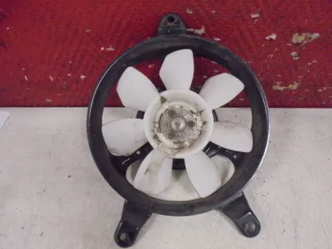 VENTILATOR Triumph Tiger 955i 1999 - 2005