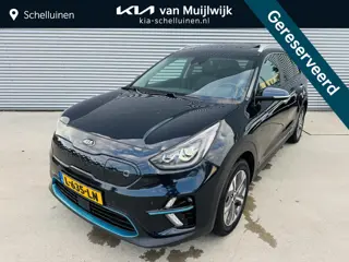 Kia e-Niro ExecutiveLine 64 kWh SOH 100% | Trekhaak | Sunroof | Privacyglass | Keyless | Stoel& Stuu
