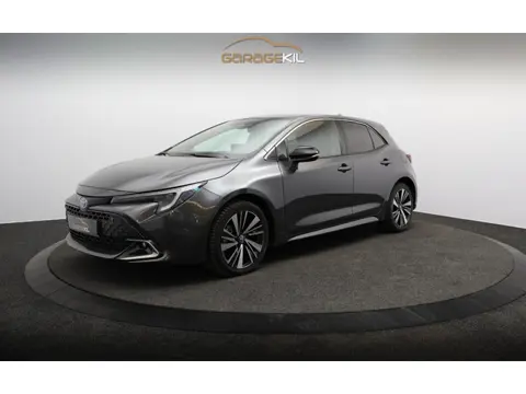 Toyota Corolla Hybrid 140 Business Dealeronderh. / 1ste eigenaar / Achteruitrijcamera / LED / DAB / 