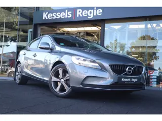 Volvo V40 2.0 T3 Momentum | Stoelverwarming | LED | Sensoren | 17" | Cruise | Clima