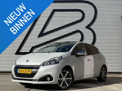 Peugeot 208 1.2 PureTech Allure 2e Eigenaar|Navi|Pano|D-riem vv in 2024|Carplay|Clima|Cruise|PDC|LM 