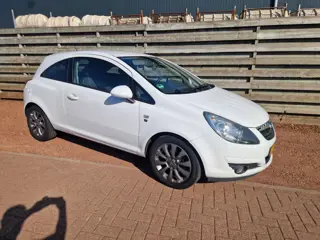 Opel Corsa 1.2-16V '111' Edition Automaat