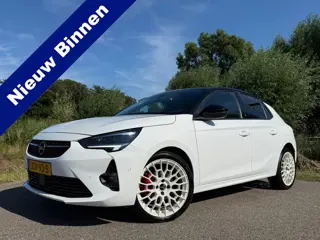 Opel Corsa 1.2 GS Line Automaat / 360 Camera / 18" MAK Velgen / Apple CarPlay-Android Auto / Clima /