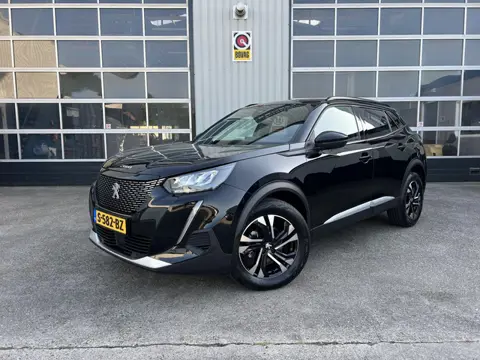 Peugeot 2008 1.2 PureTech Allure Navi Apple Carplay