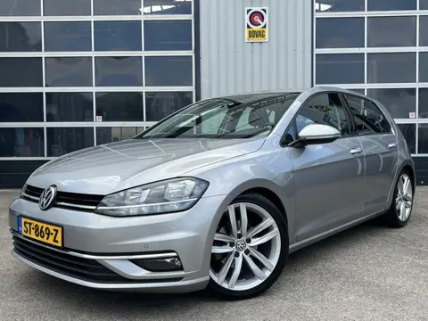 Volkswagen Golf 1.0 TSI Comfortline Business Stoelverwarming PDC NAVI LED