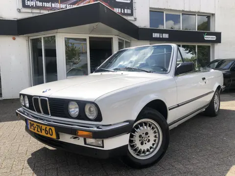 BMW 3-serie 325i E30 Cabriolet - super staat. (bj 1988)